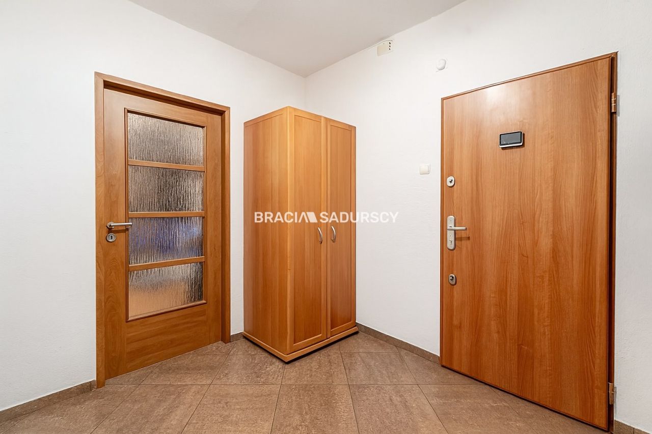 Mieszkanie 2-pokojowe Kraków Czyżyny, os. Dywizjonu 303. Zdjęcie 11