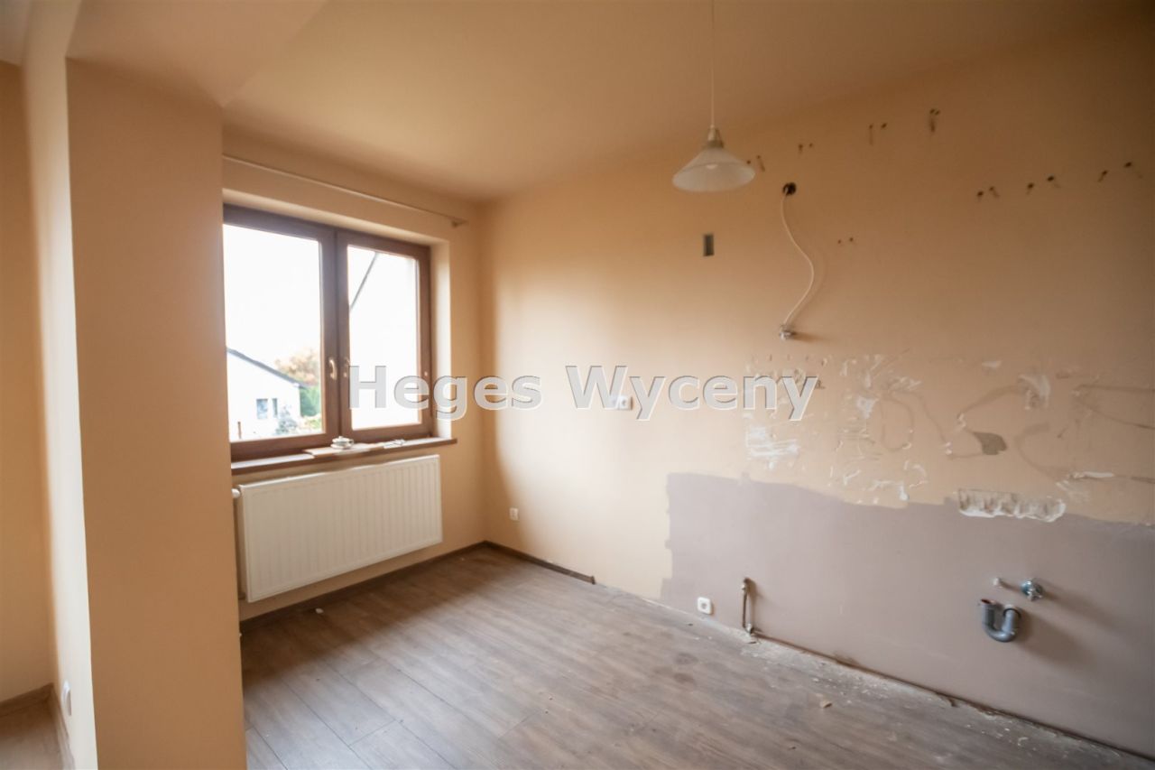 dom szeregowy, 4 pokoje Jawor, ul. Stanisława Wyspiańskiego. Zdjęcie 5