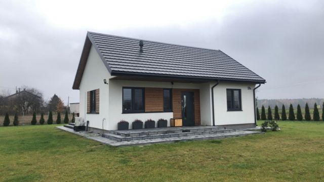dom wolnostojący Chromna. Zdjęcie 1