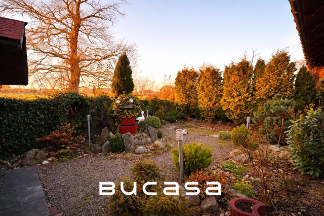 Mieszkanie 4-pokojowe Chobot. Zdjęcie 7