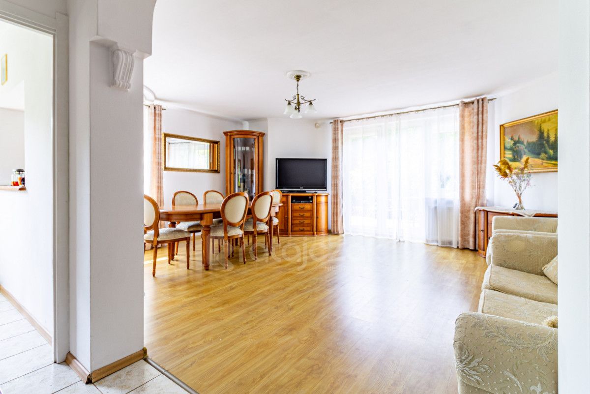 dom wolnostojący, 5 pokoi Gdynia Dąbrowa. Zdjęcie 2