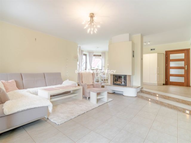 dom wolnostojący, 6 pokoi Sułków. Zdjęcie 32