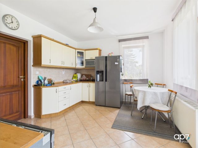 dom wolnostojący, 6 pokoi Karniowice. Zdjęcie 6