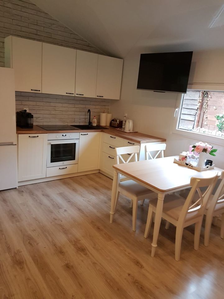 inny, 2 pokoje Jurata, ul. ks. Hieronima Gołębiewskiego. Zdjęcie 3