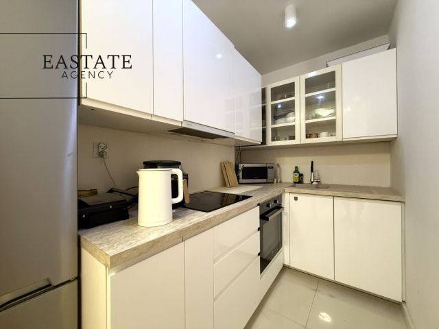 Mieszkanie 4-pokojowe Warszawa Śródmieście, al. 3 Maja. Zdjęcie 5