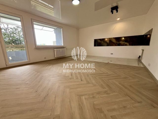 Mieszkanie 3-pokojowe Żyrardów, ul. Marii Nietrzebki. Zdjęcie 1