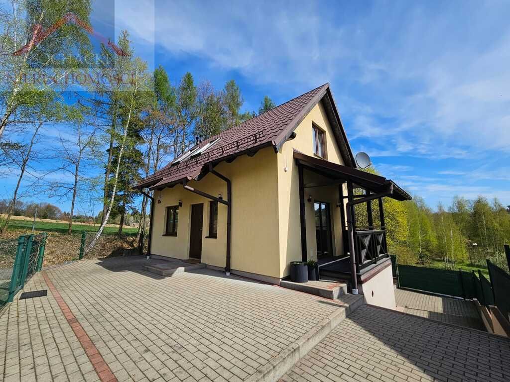 dom wolnostojący, 3 pokoje Karłowice. Zdjęcie 1
