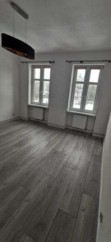 Mieszkanie 3-pokojowe Chełmża Centrum, ul. Dworcowa. Zdjęcie 1