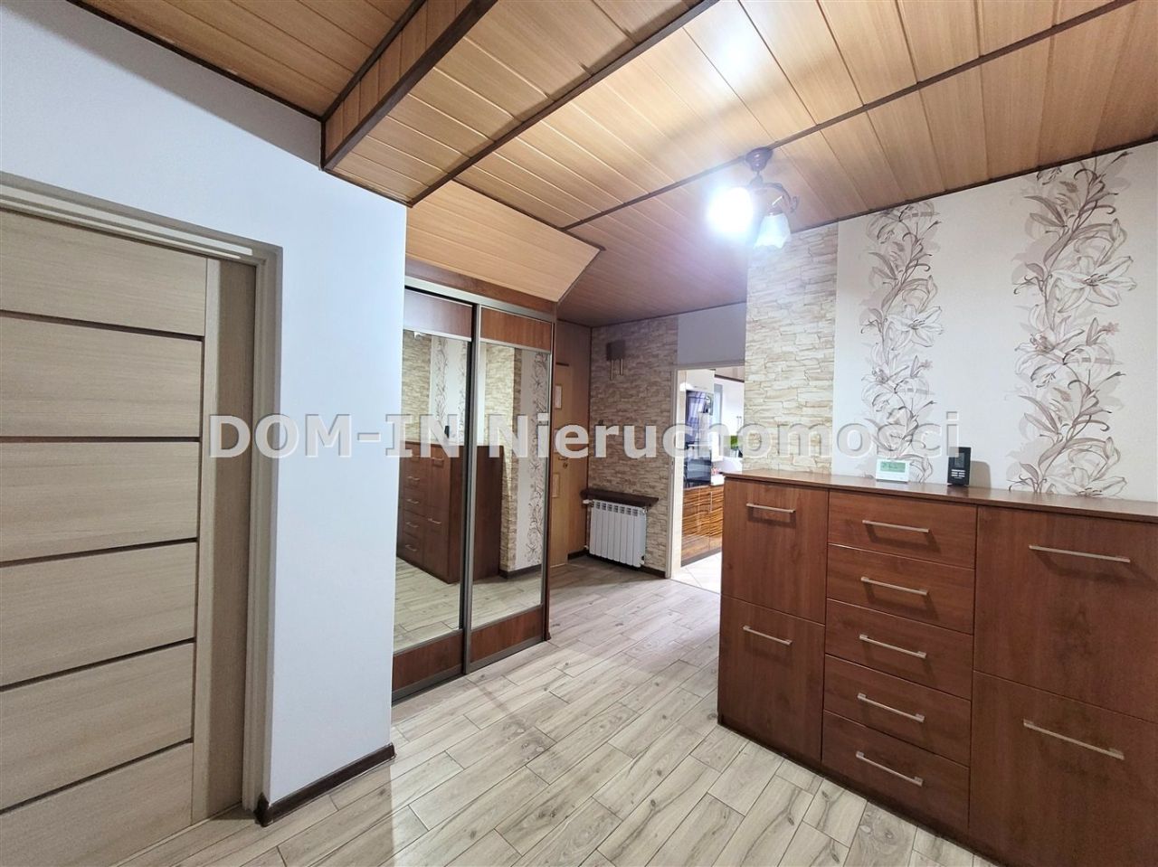 dom wolnostojący, 7 pokoi Jastrzębie-Zdrój Jastrzębie Dolne. Zdjęcie 14