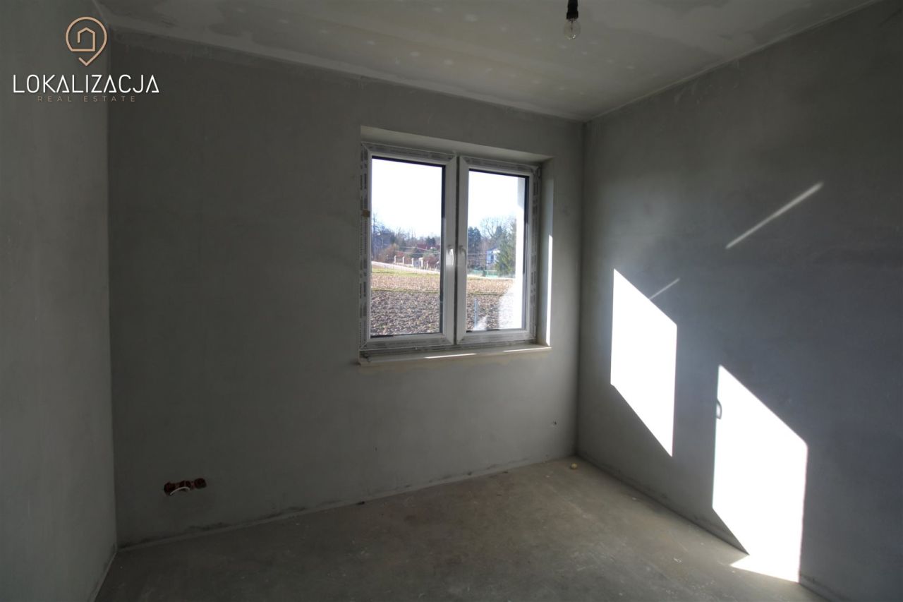 dom wolnostojący, 4 pokoje Wielka Wieś. Zdjęcie 8