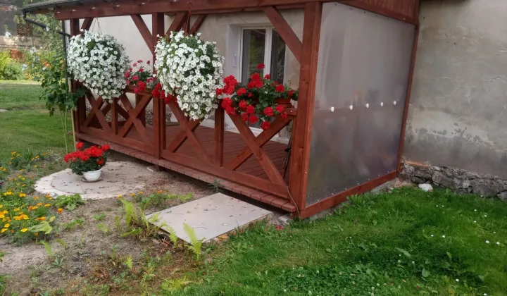 dom wolnostojący, 3 pokoje Lasowice
