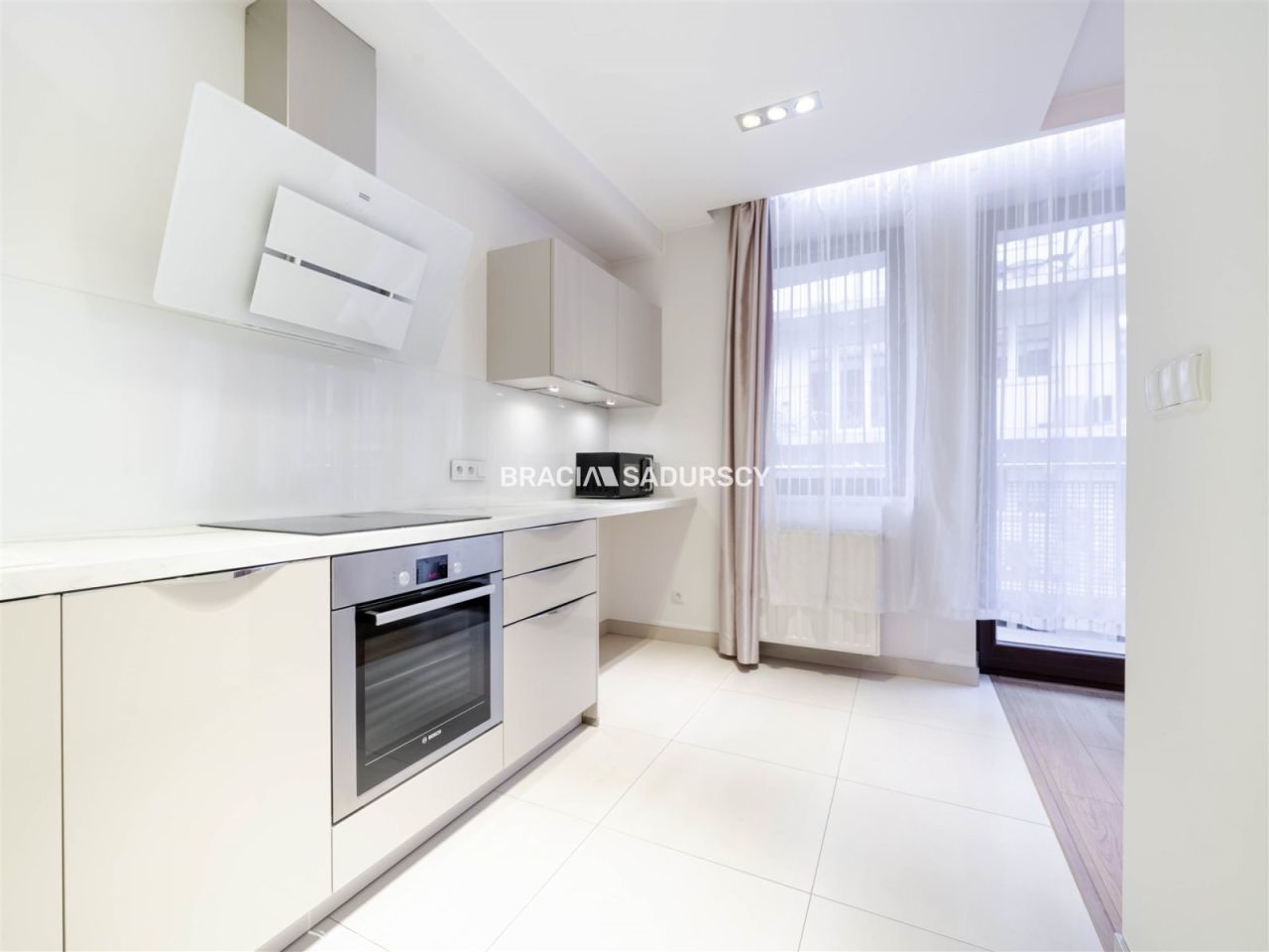 Mieszkanie 3-pokojowe Kraków Krowodrza, ul. Kazimierza Wielkiego. Zdjęcie 2