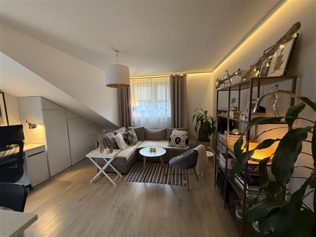 Mieszkanie 2-pokojowe Wrocław Krzyki, Klimasa/2 pokoje/komfort/kom+garaż. Zdjęcie 1