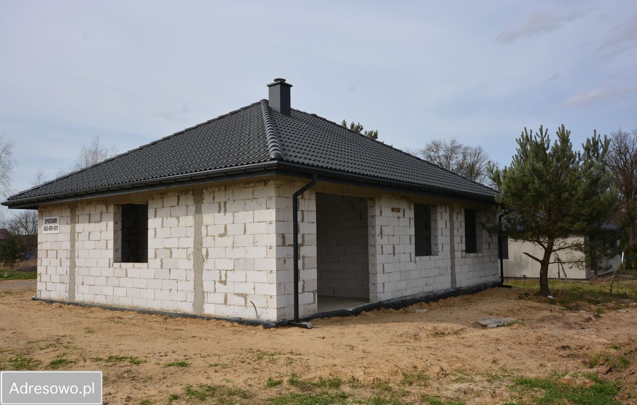 dom wolnostojący, 4 pokoje Raszowa. Zdjęcie 3