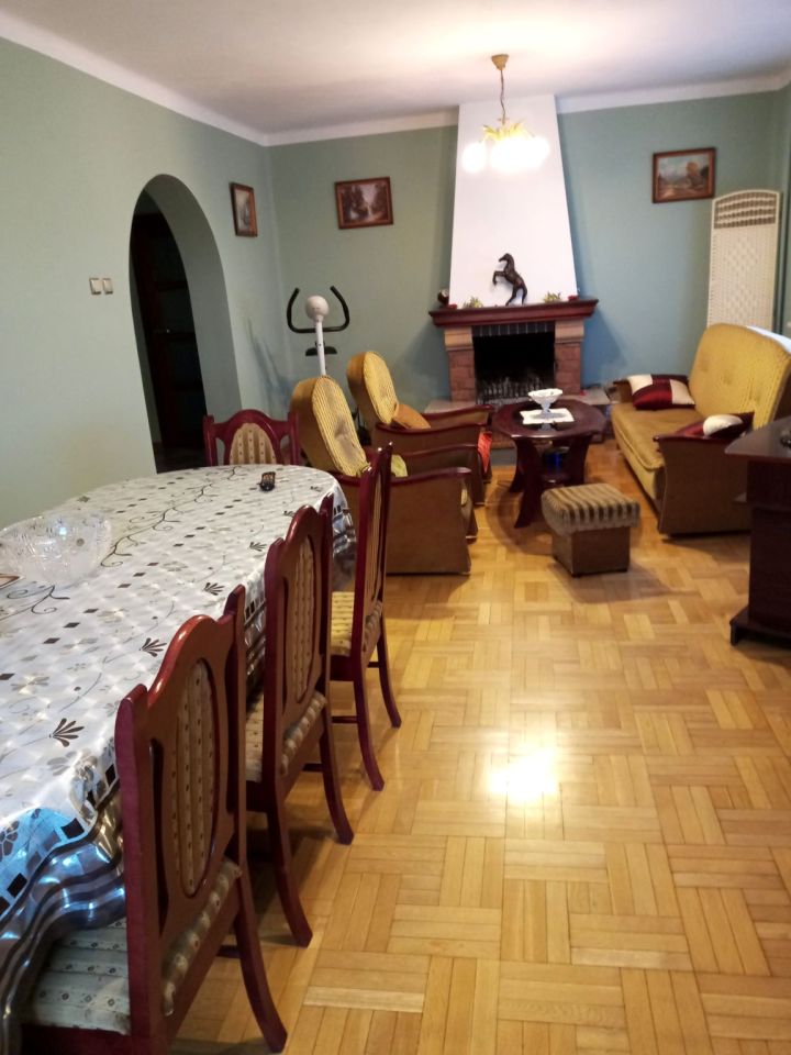 dom wolnostojący, 6 pokoi Moszczenica, ul. Cmentarna. Zdjęcie 3