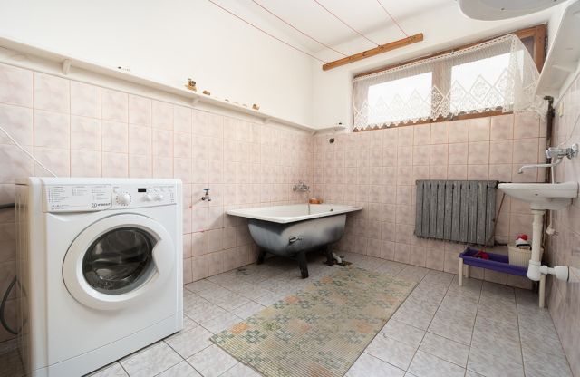 dom wolnostojący, 5 pokoi Wilcza Wola. Zdjęcie 11