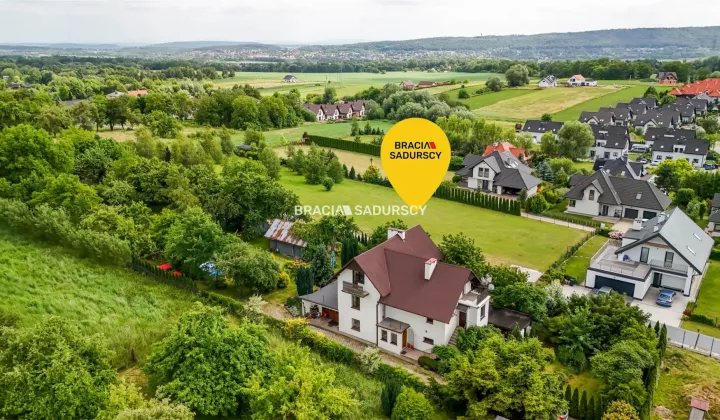 dom wolnostojący, 6 pokoi Karniowice, ul. Słoneczna