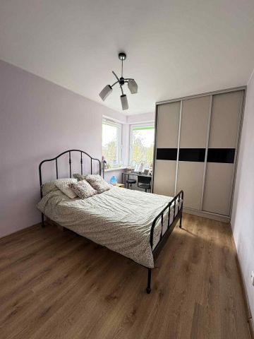 Mieszkanie 3-pokojowe Żyrardów Centrum, ul. Stefana Okrzei. Zdjęcie 1