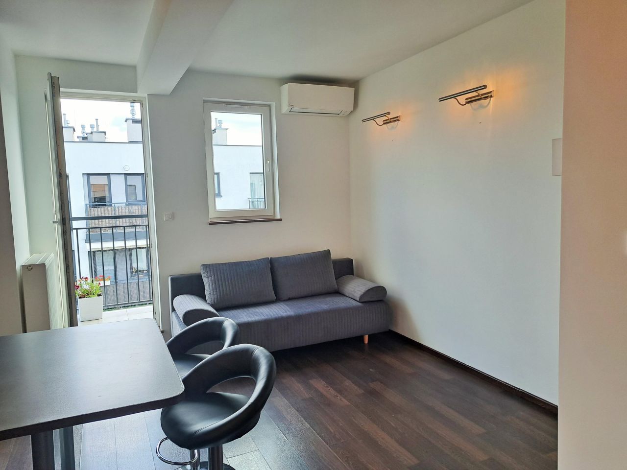 Mieszkanie 2-pokojowe Warszawa Wawer, ul. Klimontowska. Zdjęcie 2