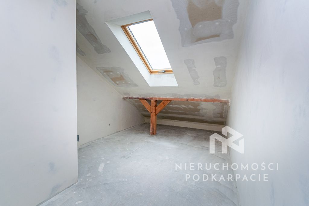 dom wolnostojący, 7 pokoi Rzeszów, ul. Janiowe Wzgórze. Zdjęcie 19