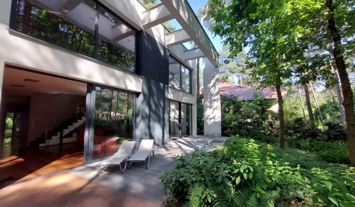 dom wolnostojący, 5 pokoi Magdalenka, ul. Paprociowa