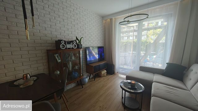 Mieszkanie 3-pokojowe Warszawa Chrzanów. Zdjęcie 1