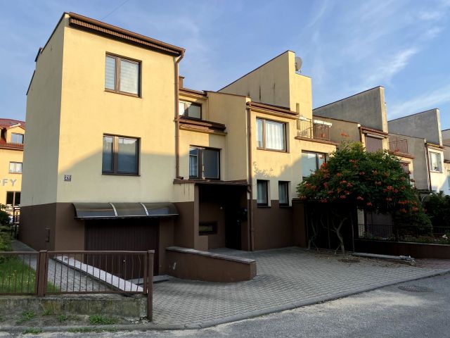 dom szeregowy, 11 pokoi Wieruszów, ul. Elizy Orzeszkowej. Zdjęcie 11