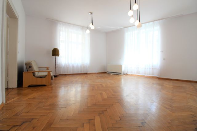 Biuro Kraków Krowodrza, ul. Juliusza Lea. Zdjęcie 1