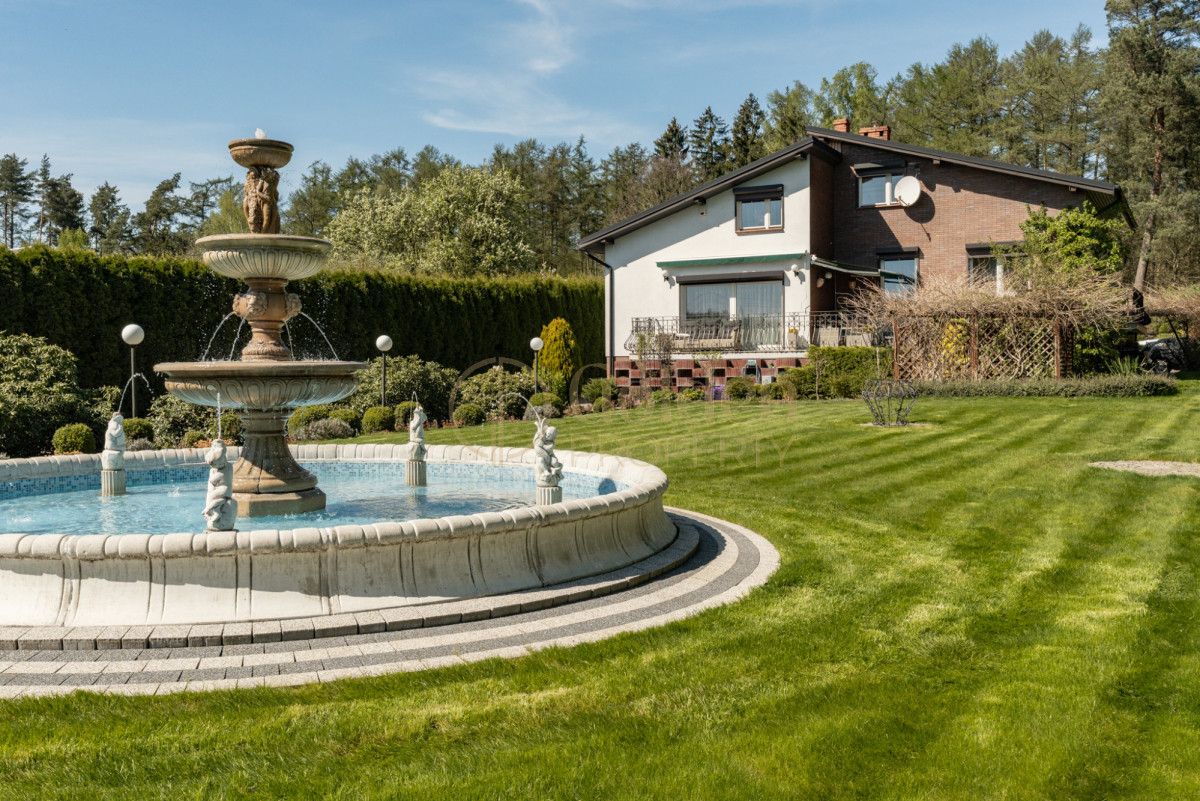 dom wolnostojący, 6 pokoi Leźno, ul. Cicha