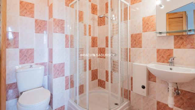 dom wolnostojący, 10 pokoi Łazy. Zdjęcie 25