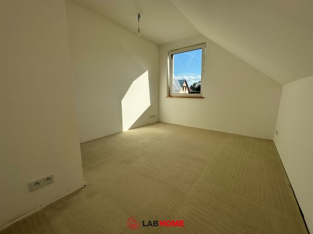 dom wolnostojący, 5 pokoi Cisiec, ul. Trakt Cesarski. Zdjęcie 13