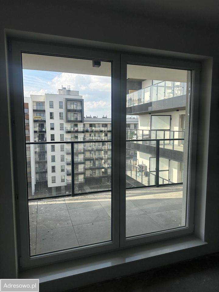 Mieszkanie 2-pokojowe Warszawa Włochy, al. Krakowska. Zdjęcie 3