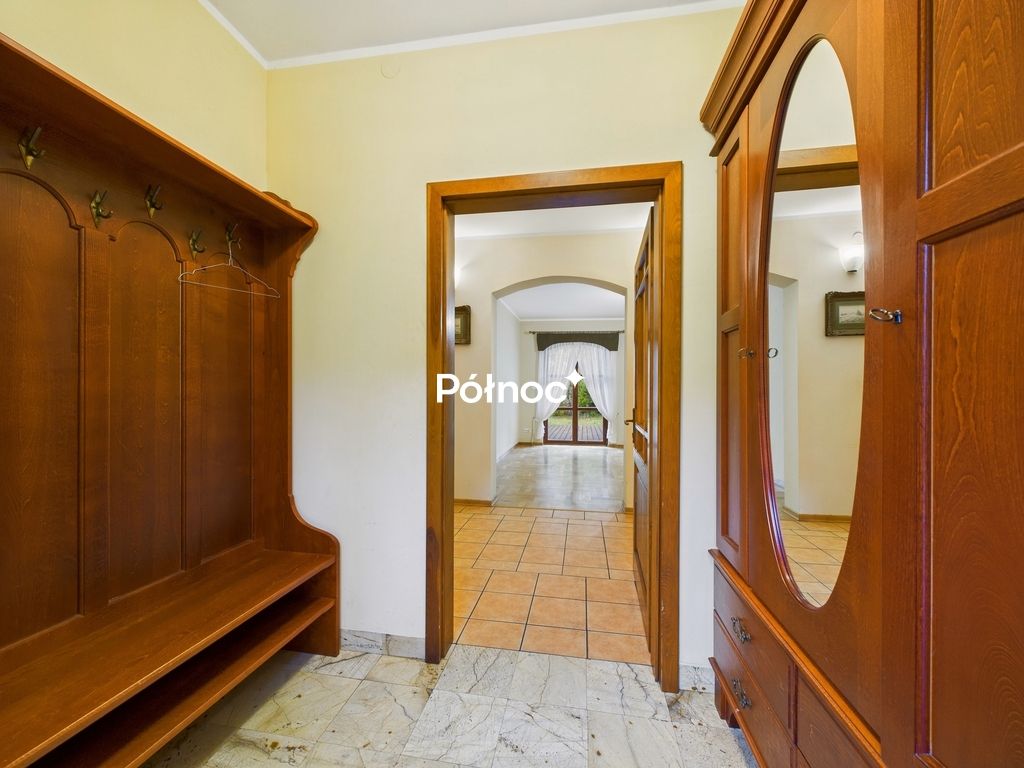 dom wolnostojący, 8 pokoi Baranów Sandomierski, ul. Podzamcze. Zdjęcie 11