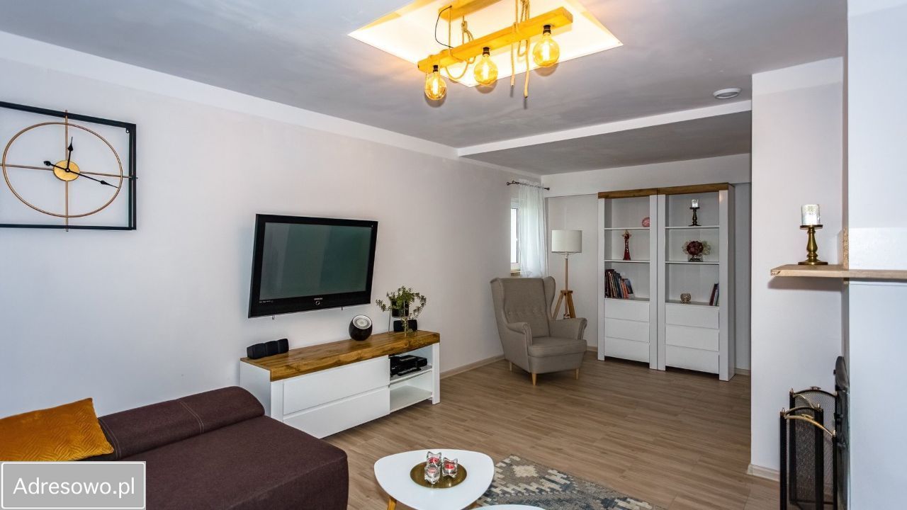 dom wolnostojący, 4 pokoje Łabapa. Zdjęcie 13