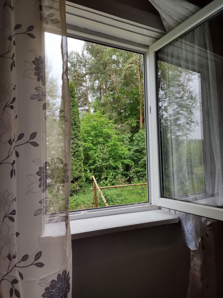 dom wolnostojący, 2 pokoje Mocarze. Zdjęcie 6