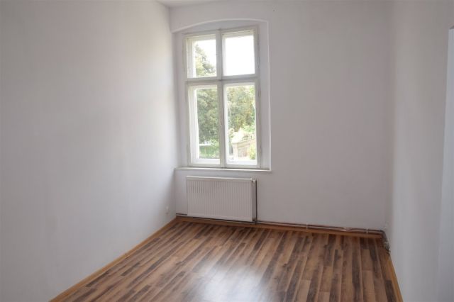 Mieszkanie 3-pokojowe Gniezno. Zdjęcie 3