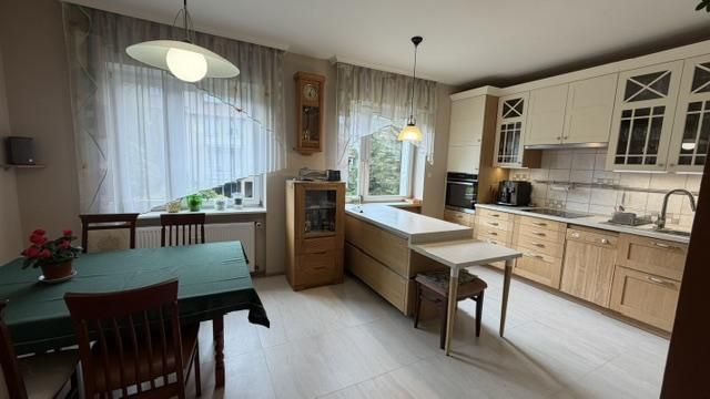 dom szeregowy, 4 pokoje Łódź Bałuty, ul. Amazonitowa. Zdjęcie 4