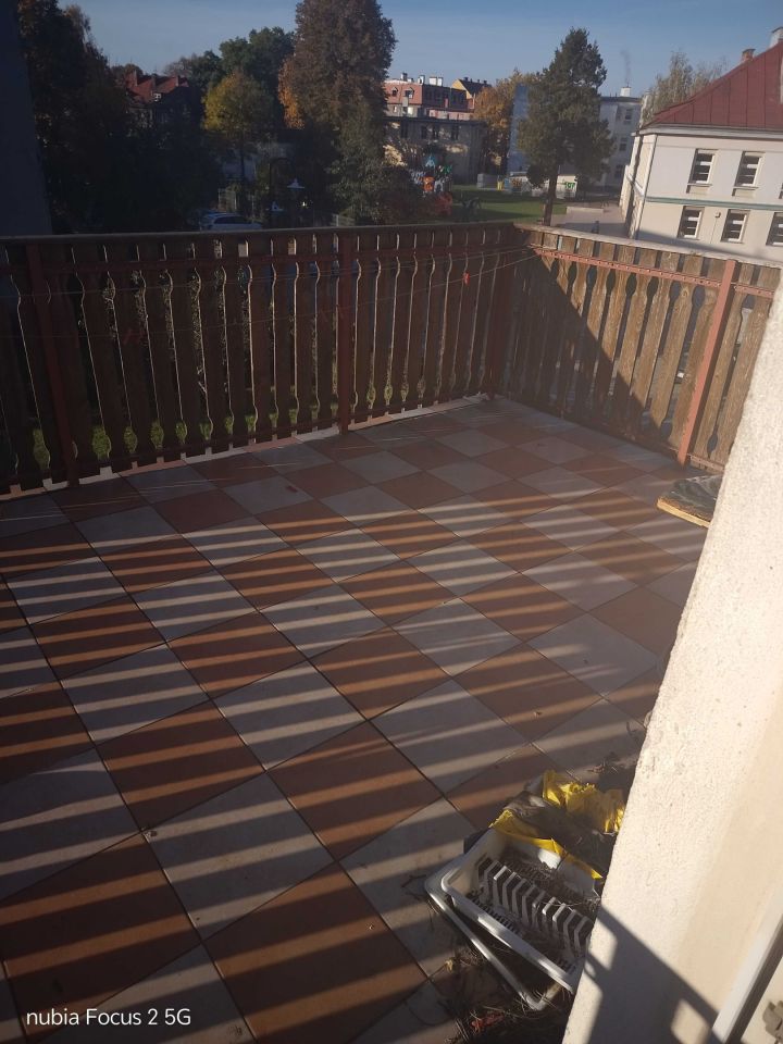 Mieszkanie 4-pokojowe Żarów. Zdjęcie 8