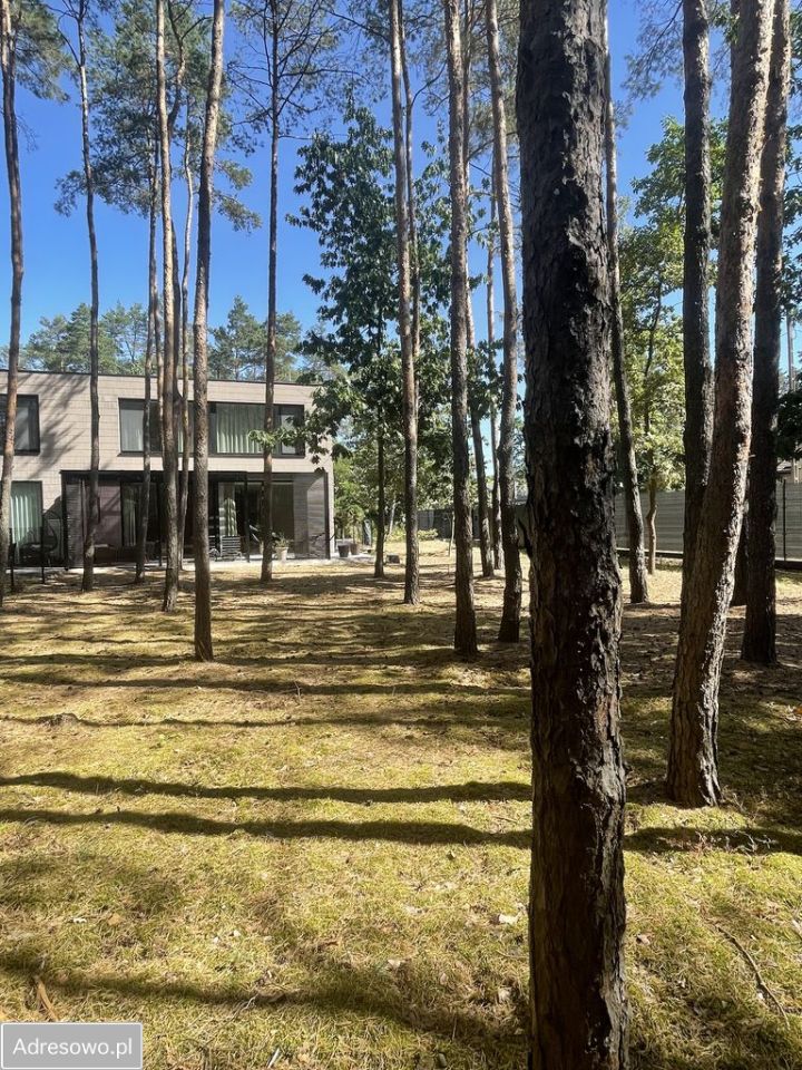 dom wolnostojący, 4 pokoje Józefów Centrum. Zdjęcie 1