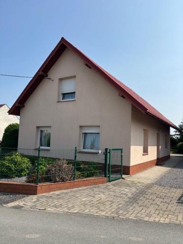 dom wolnostojący, 4 pokoje Rozkochów. Zdjęcie 1