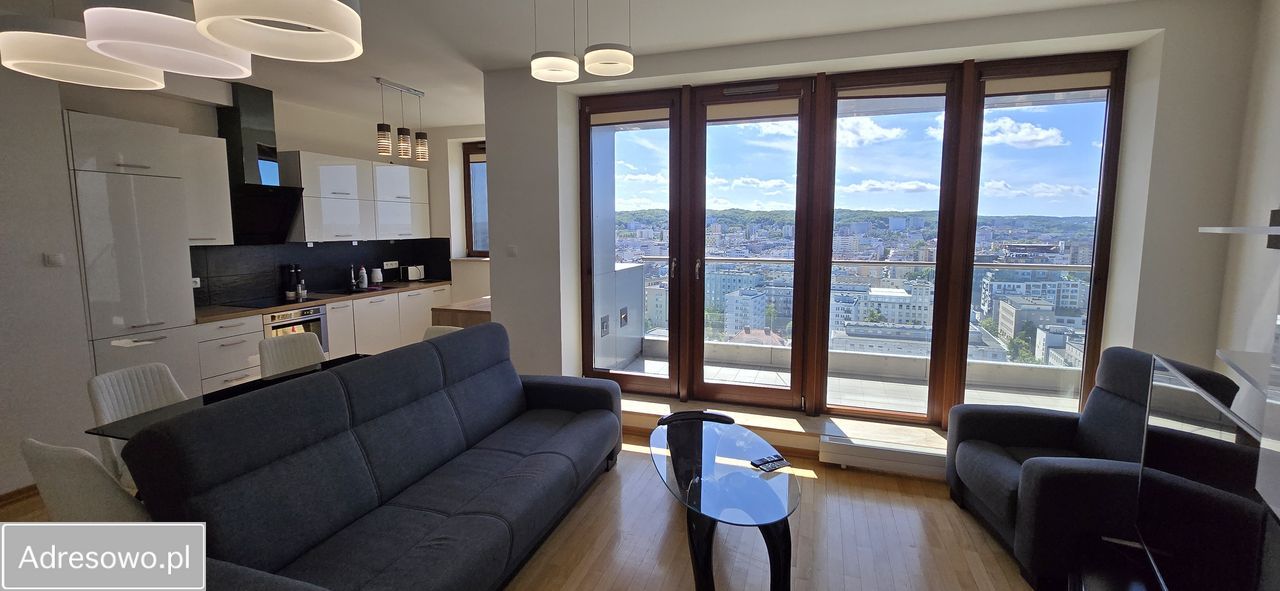 Mieszkanie 3-pokojowe Gdynia Śródmieście, ul. A. Hryniewickiego