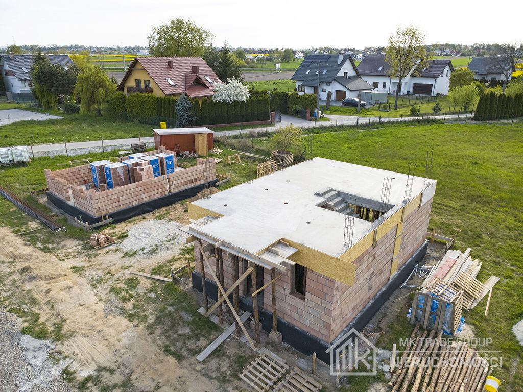 dom wolnostojący, 4 pokoje Kłaj. Zdjęcie 1