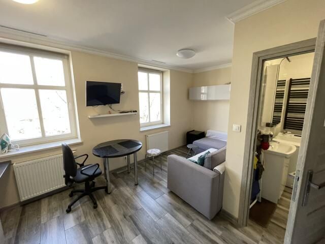 Mieszkanie 1-pokojowe Kraków, ul. Żelazna. Zdjęcie 2