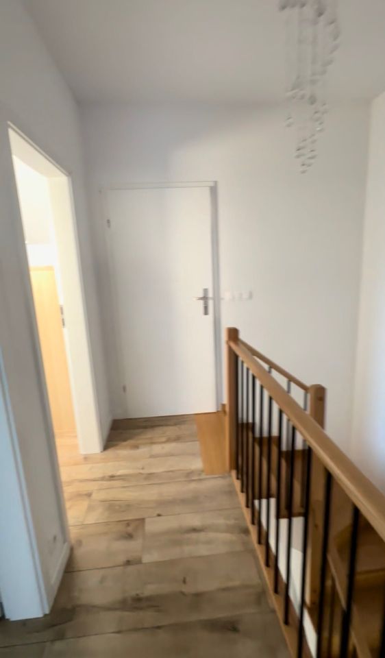 bliźniak, 4 pokoje Wierzchowie. Zdjęcie 5