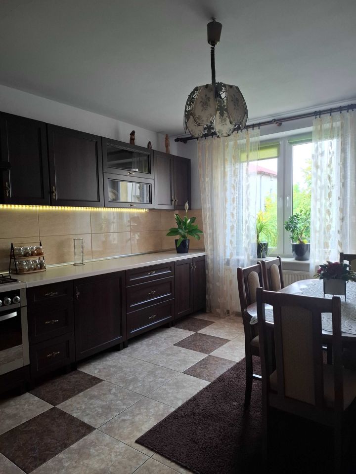 dom wolnostojący, 5 pokoi Lubartów. Zdjęcie 5