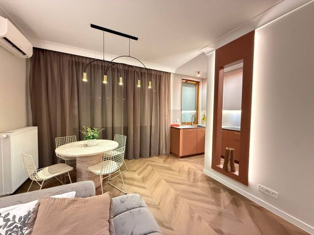 Mieszkanie 2-pokojowe Warszawa Wilanów, ul. Jerzego Holzera. Zdjęcie 2