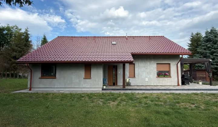 dom wolnostojący, 4 pokoje Nehrybka