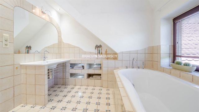 dom wolnostojący, 6 pokoi Mogilany. Zdjęcie 28