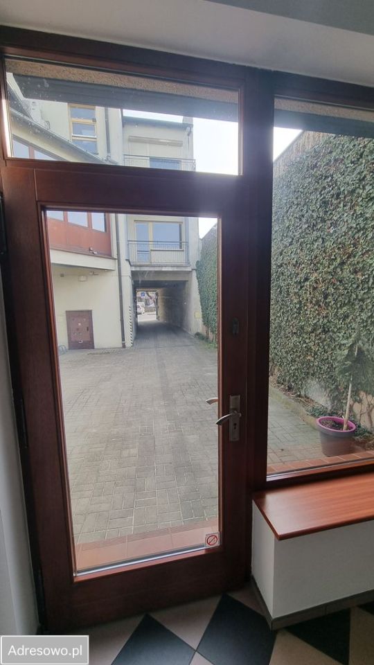 Lokal Ostrów Wielkopolski Centrum, pl. 23 Stycznia. Zdjęcie 2