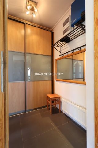 dom, 4 pokoje Kamionna. Zdjęcie 15